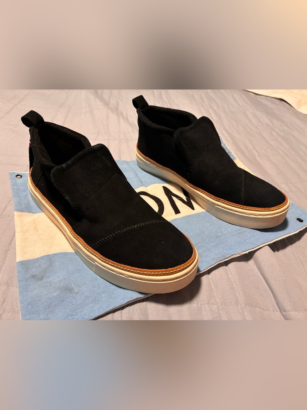 Tom’s Black Suede Casual Shoes